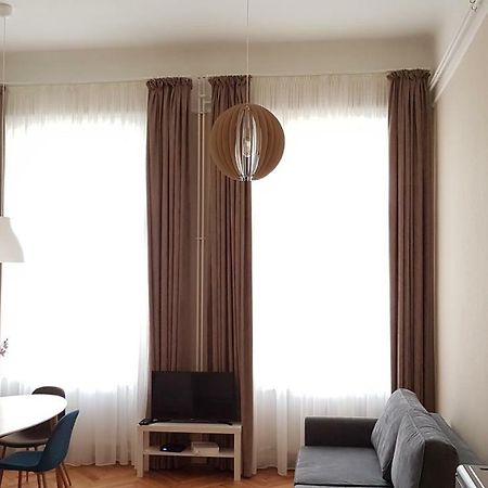 Cbs Apartments Budapest Esterno foto